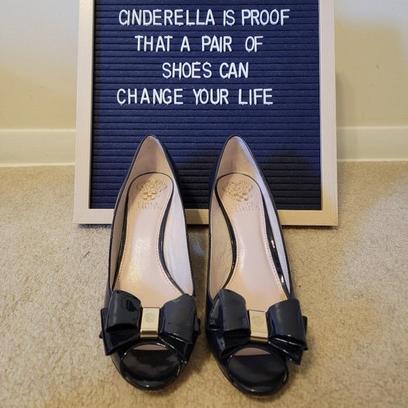 Vince Camuto Patent Leather Midnight Blue Pump 7.5 - Picture 2 of 4